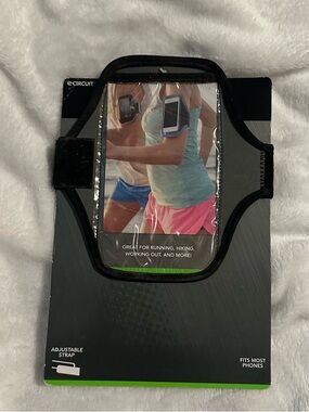 Adjustable Black Sports Armband Phone Holder